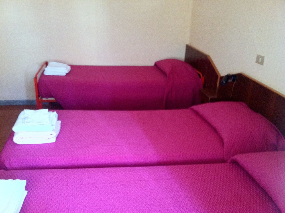 Standard Triple Room photo 1