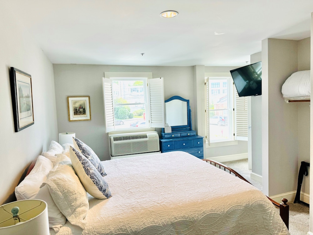 Single Room, 1 King Bed photo 1