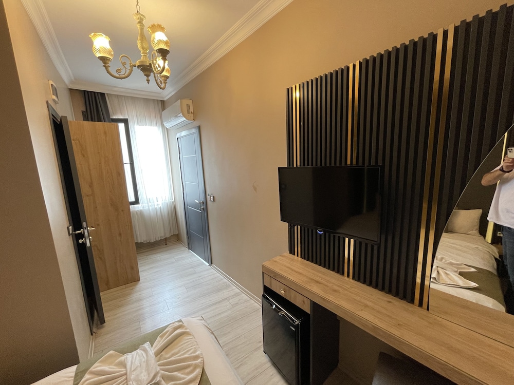 Basic Double Room photo 2