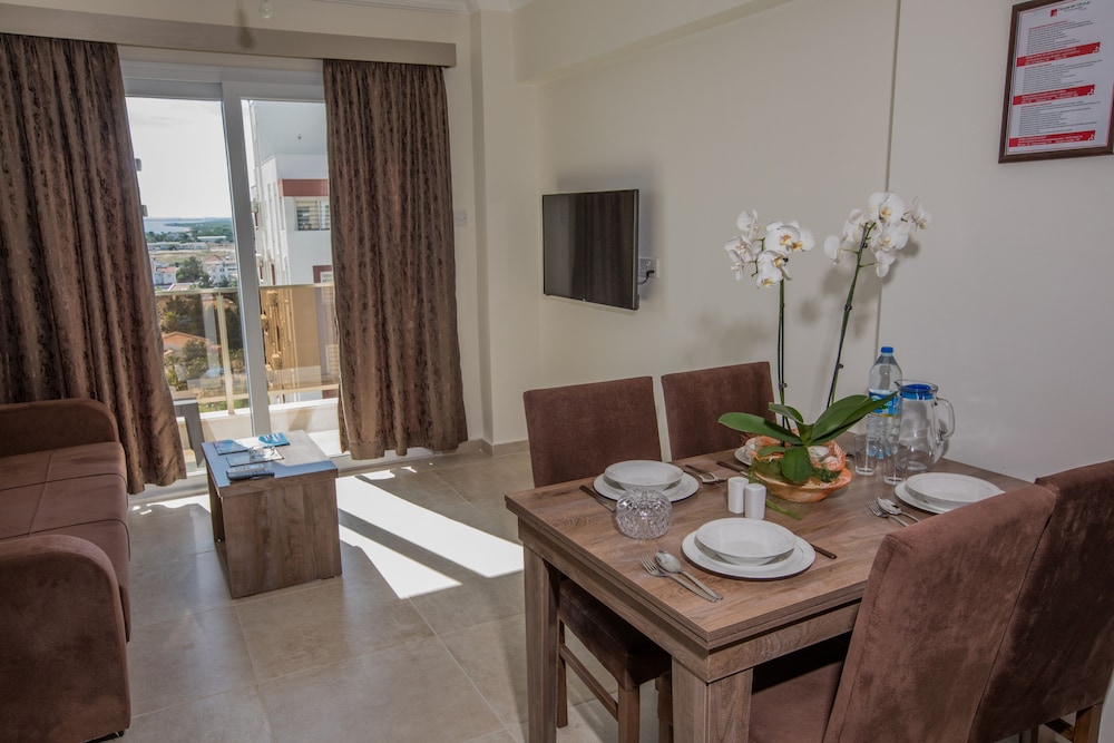 Apartment, 1 Bedroom, Sea View photo 3