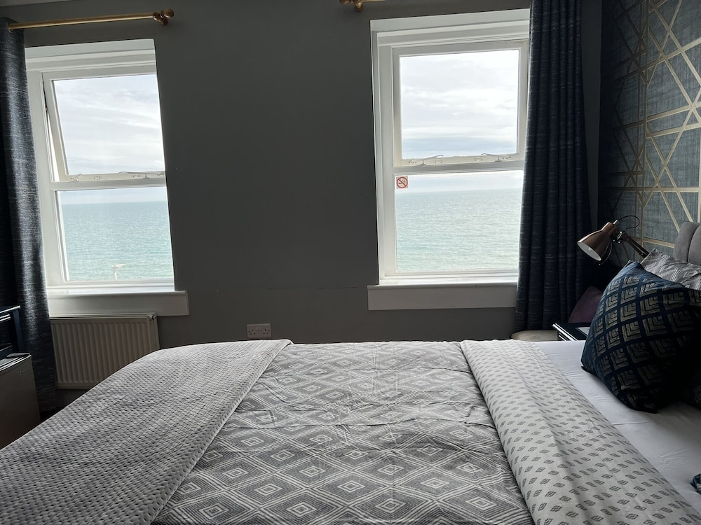 Family Triple Room, Ensuite, Sea View photo 1