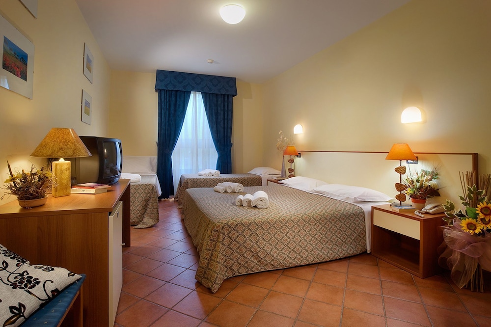 Economy Room photo 1