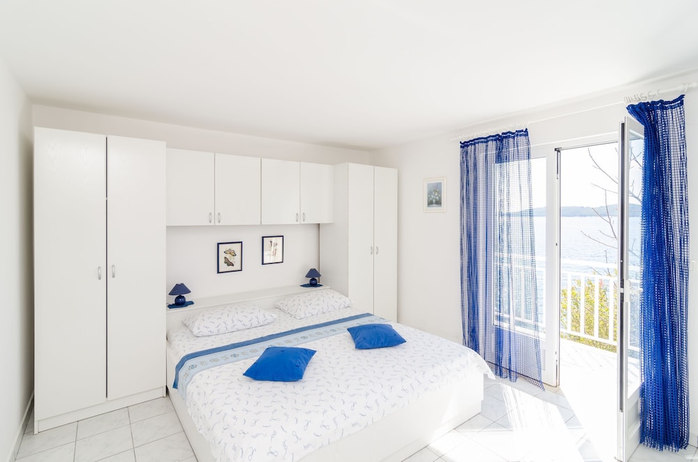 Standard Apartment, 2 Bedrooms, Balcony, Sea View
