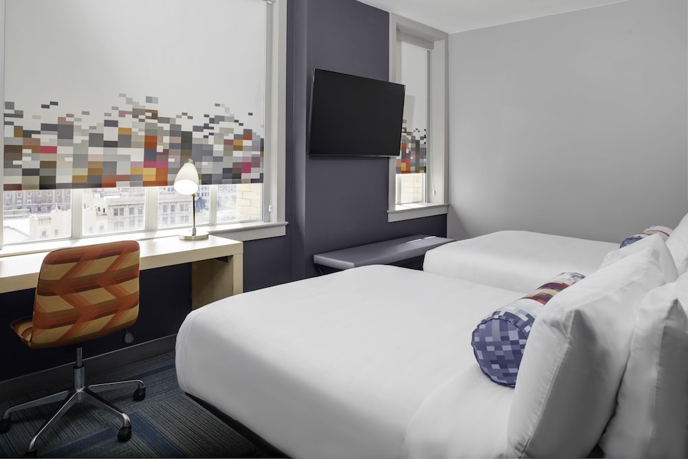 Room, 2 Double Beds (Hearing Accessible) photo 2