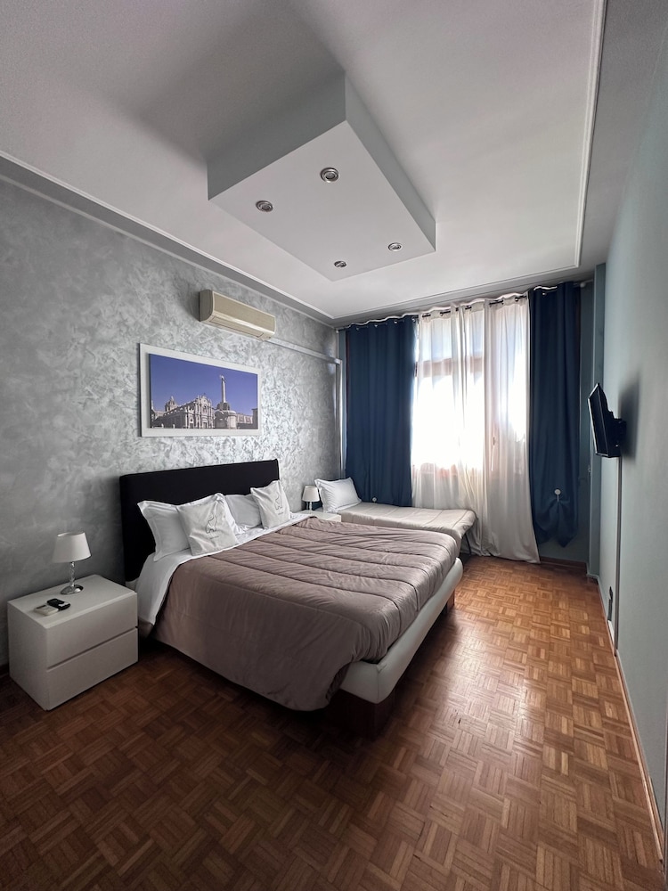Comfort Suite, City View