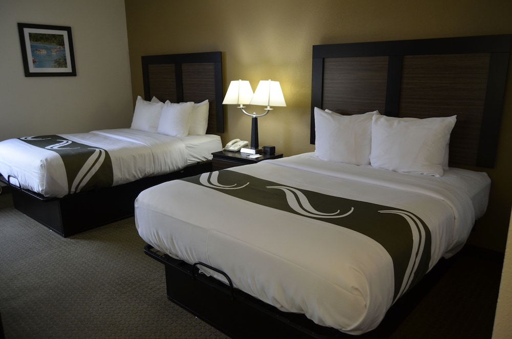 Standard Room, 2 Queen Beds, Non Smoking - Photo 1