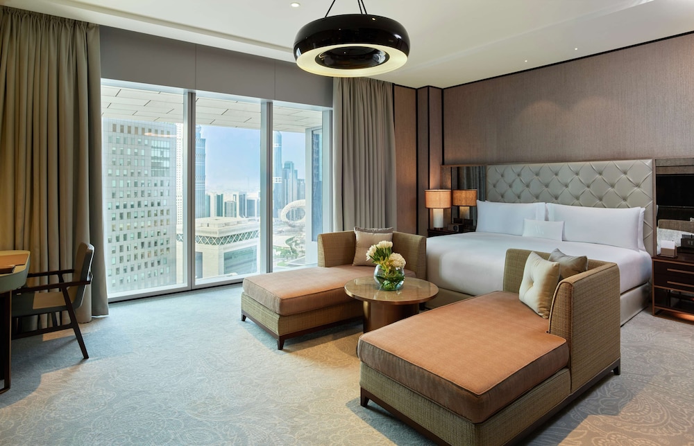Deluxe Room, 1 King Bed (Grand, Skyline View)