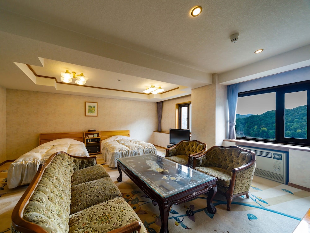 Royal Room Type C Non-Smoking photo 1