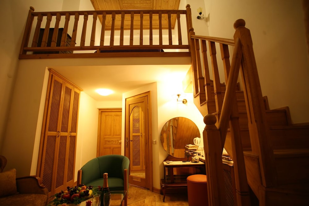 Deluxe Duplex photo 1