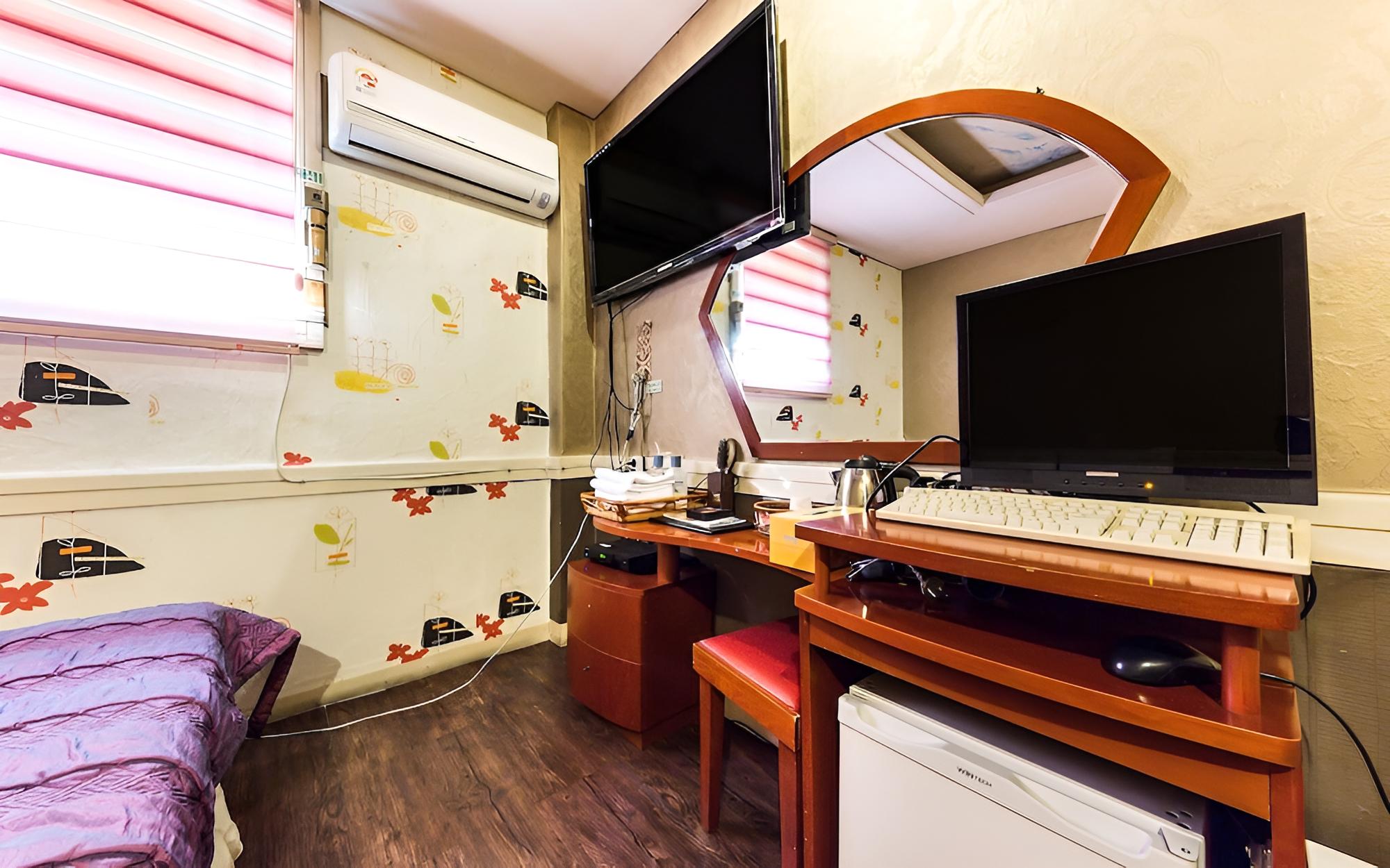 Room (Standard Room) photo 2