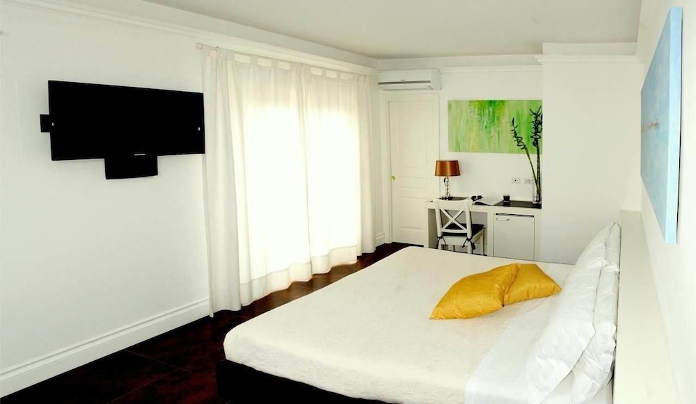 Double or Twin Room photo 3