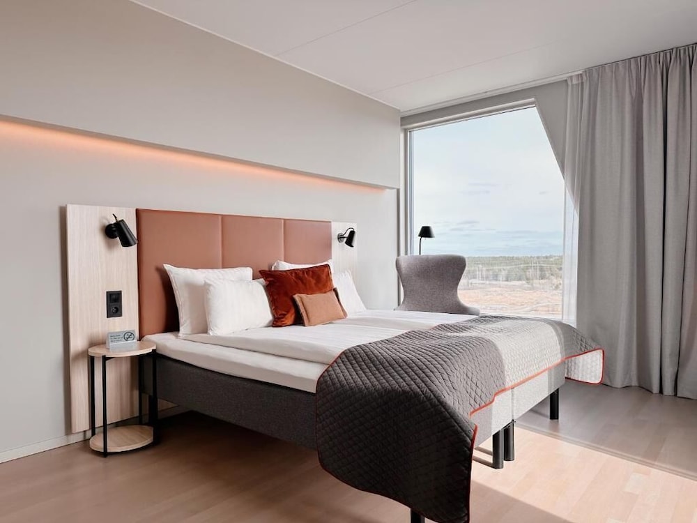Deluxe Room, Multiple Beds, Non Smoking - Photo 1