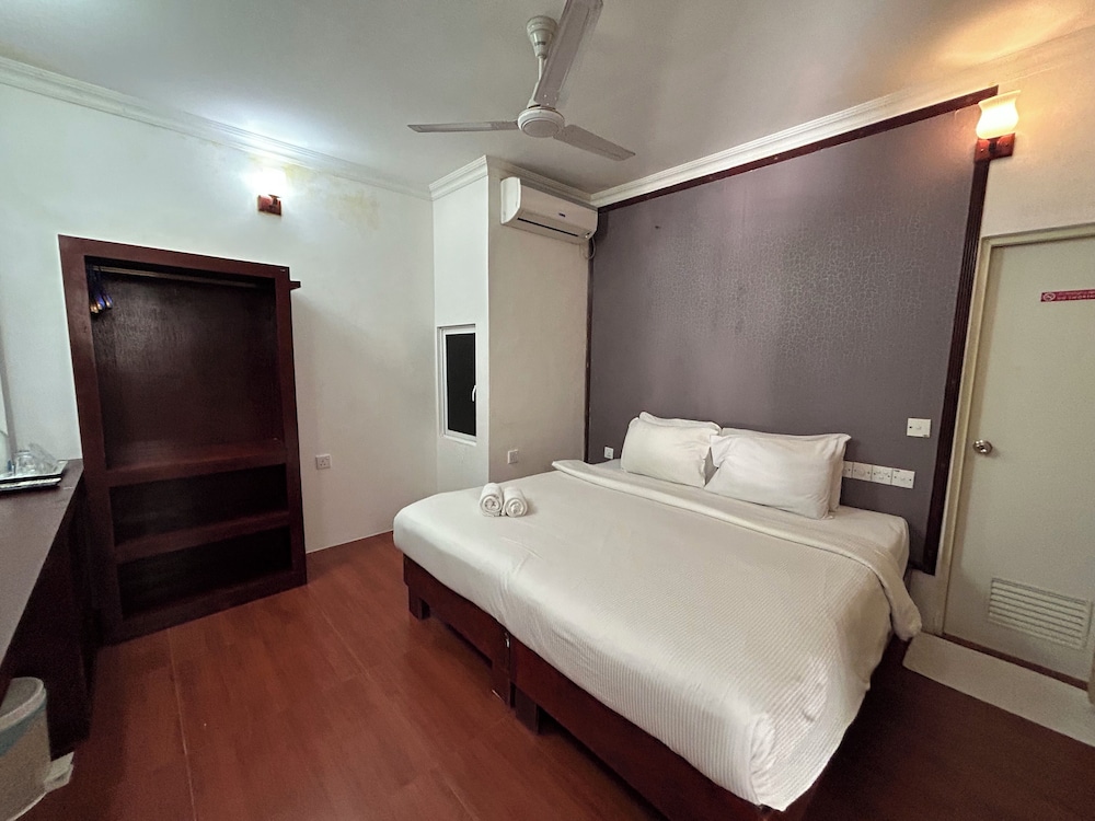 Deluxe Double Room, City View