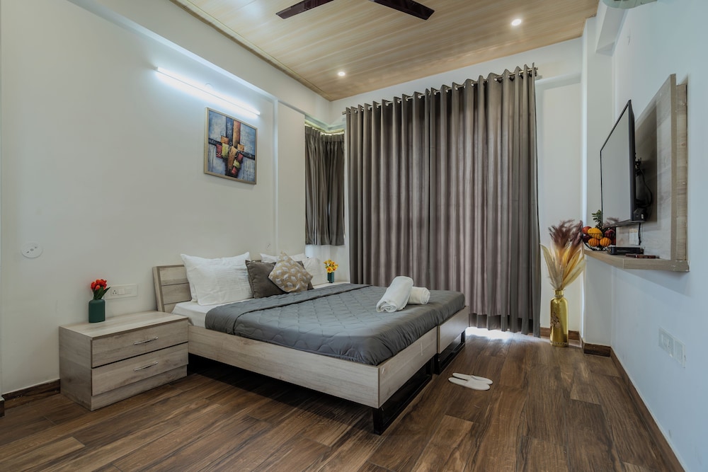 Double Room, Balcony, City View