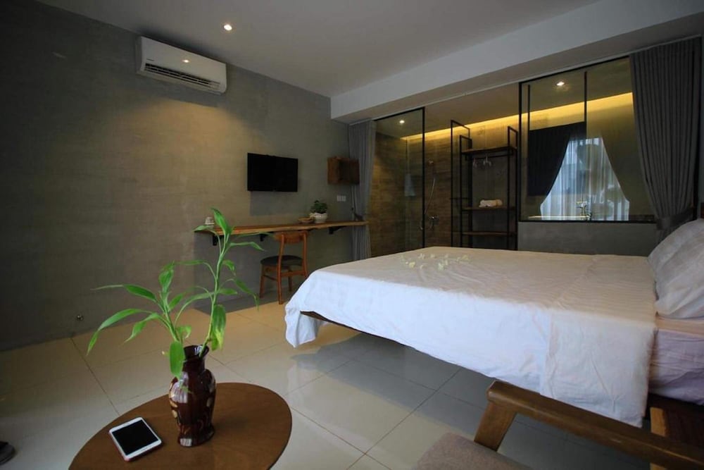 Deluxe Double Room - Photo 11