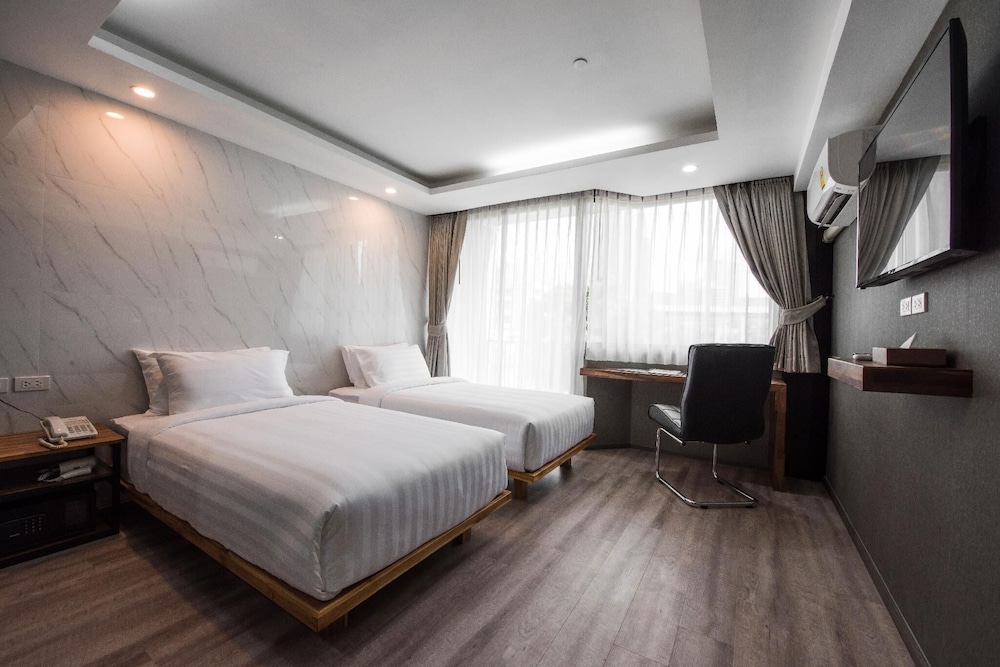 Deluxe Twin Room, Non Smoking, Private Bathroom photo 1