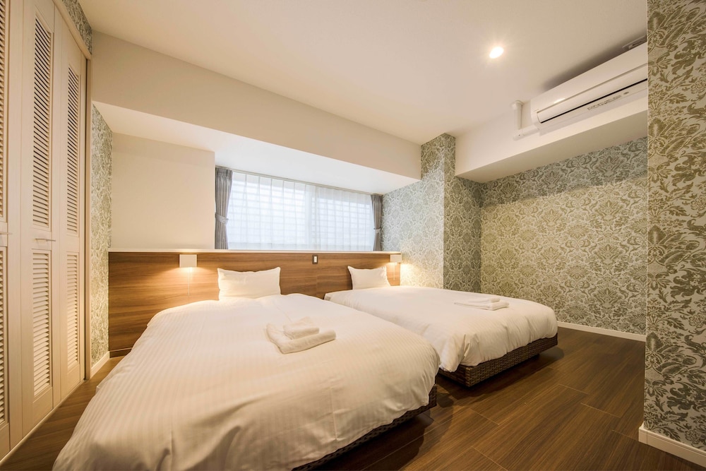 Room, Non Smoking (Concept room for 5-6 people) photo 3