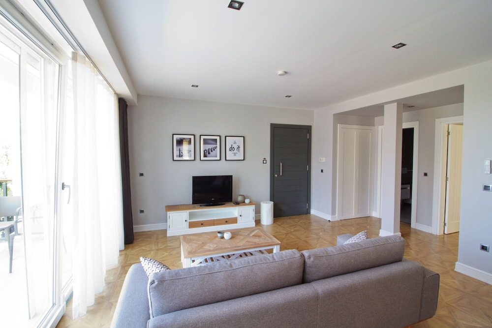 Comfort Apartment, 1 Bedroom, Garden View, Ground Floor photo 1