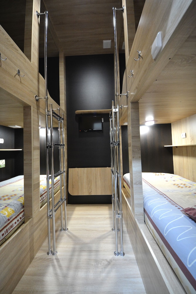 Economy Quadruple Room