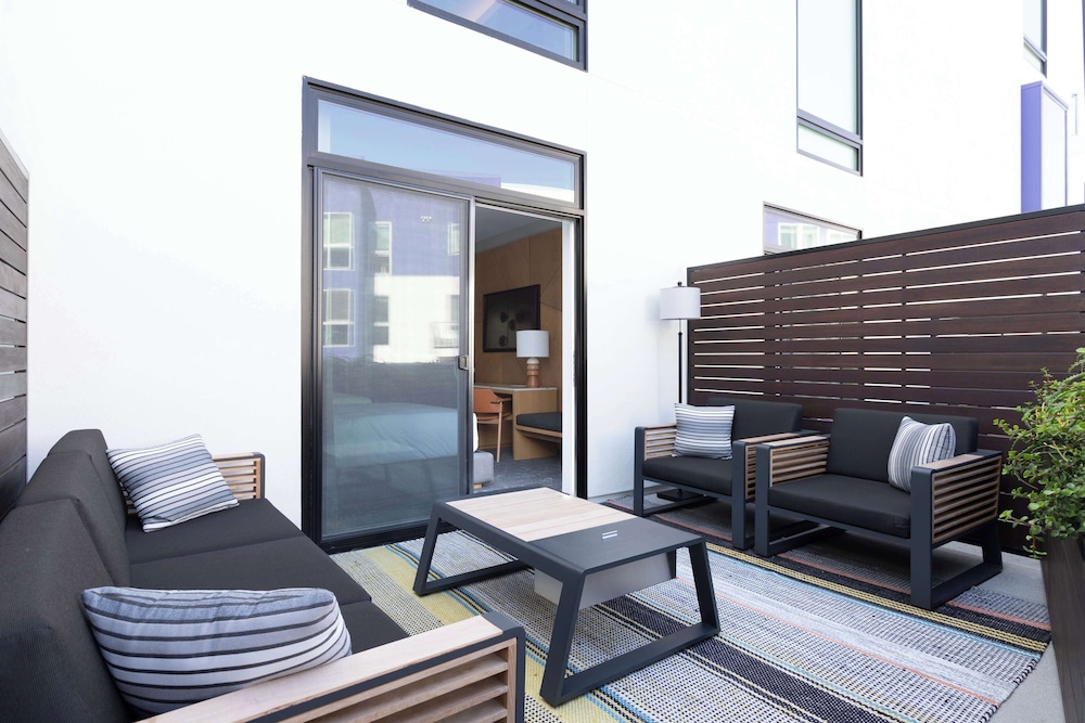 Room, 2 Queen Beds, Patio - Photo 1