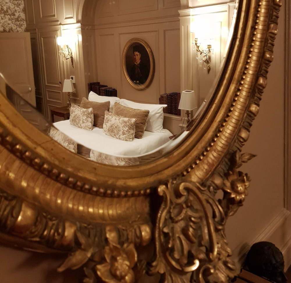 Junior Room