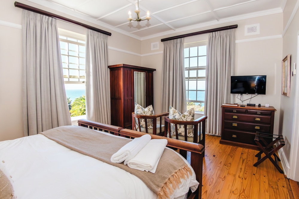 Standard Double or Twin Room, Sea View photo 2