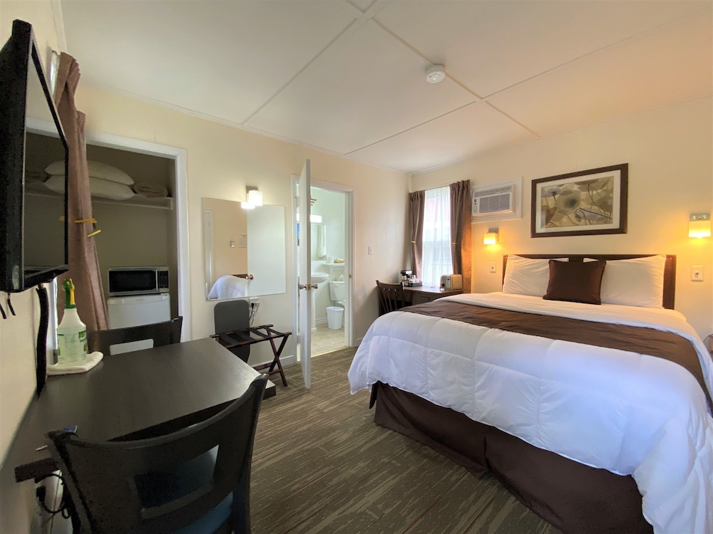 The Older Section Room, 1 Queen Bed photo 1