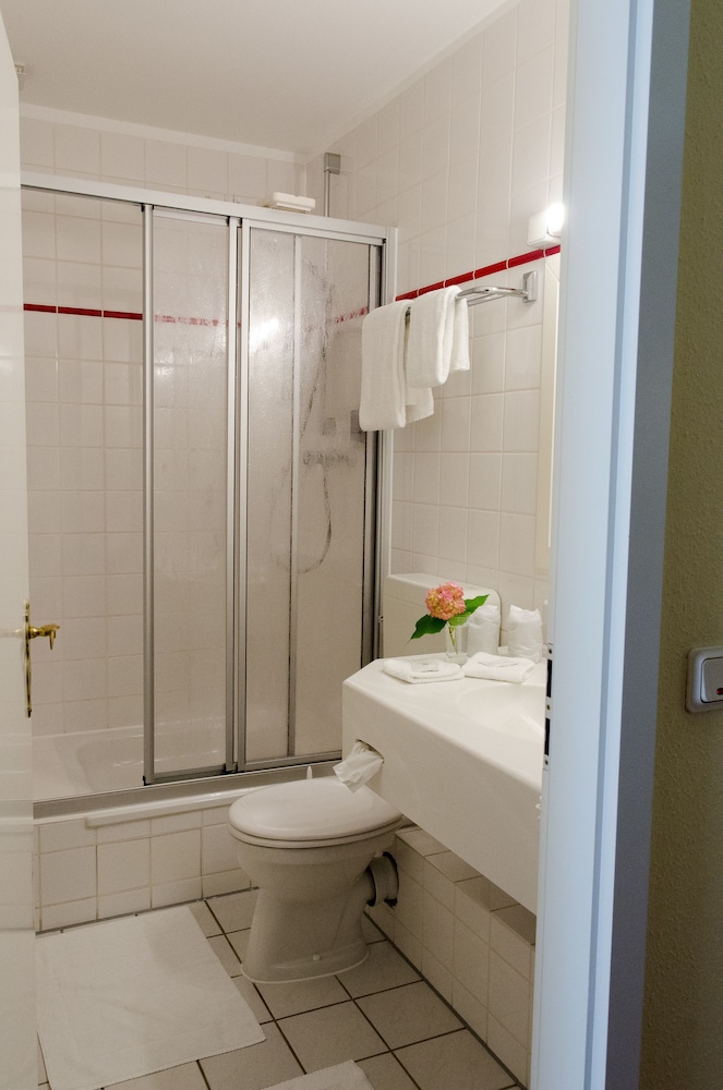 Single Room photo 3