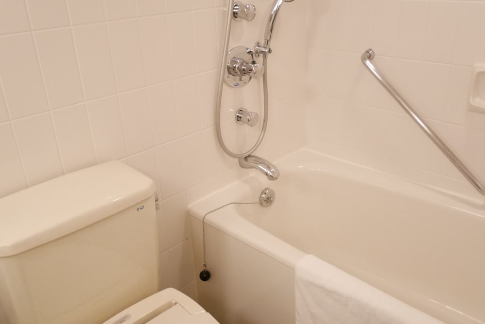 Standard Twin Room, Non Smoking - Photo 7