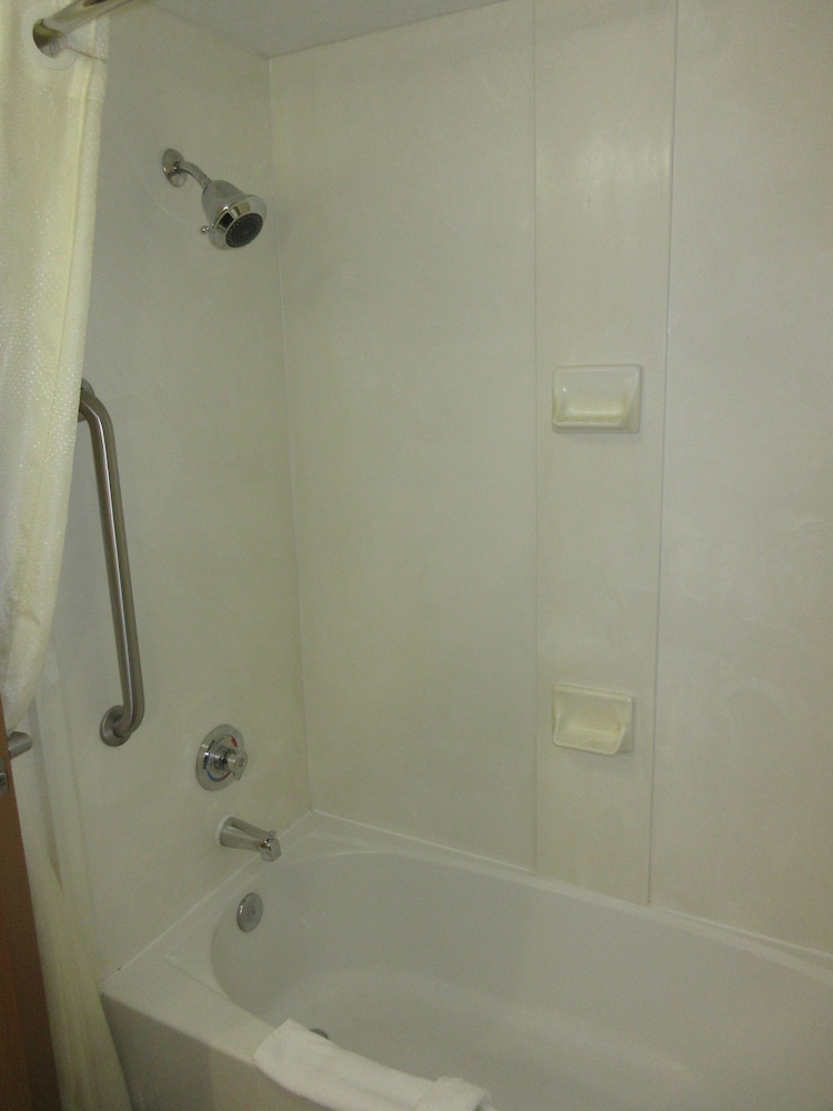 Suite, 1 King Bed, Non Smoking - Photo 7