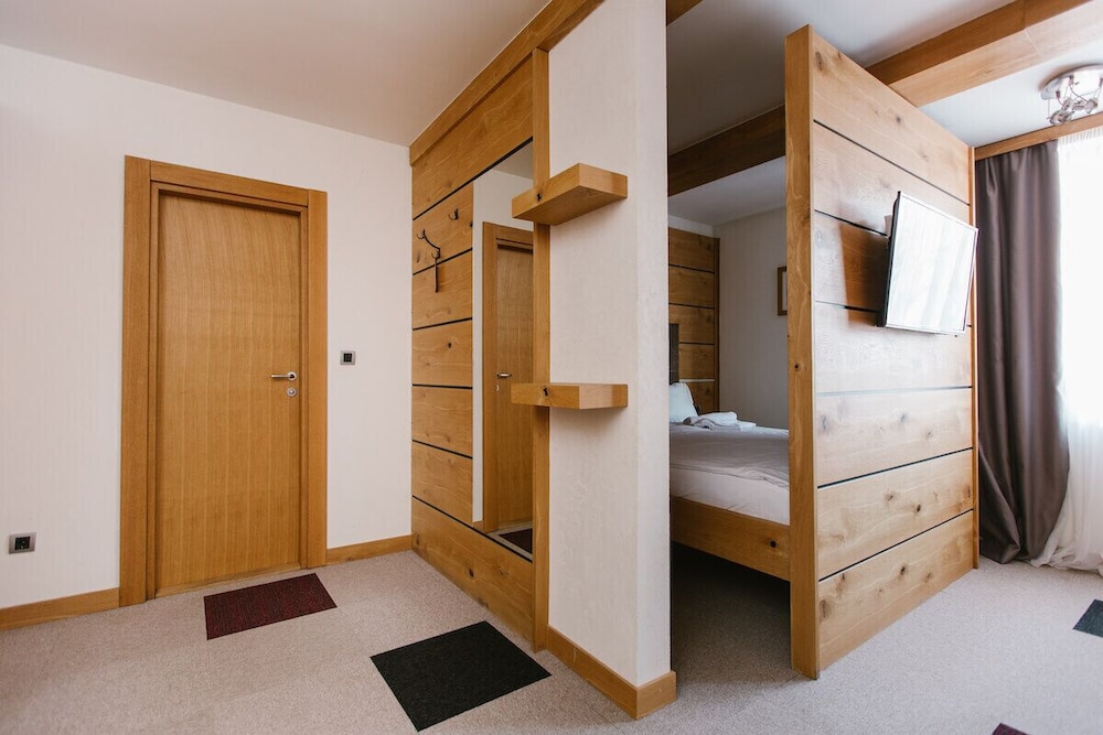 Classic Quadruple Room