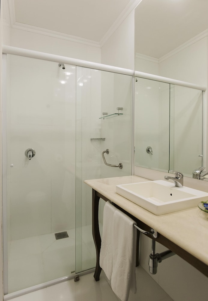 Available room