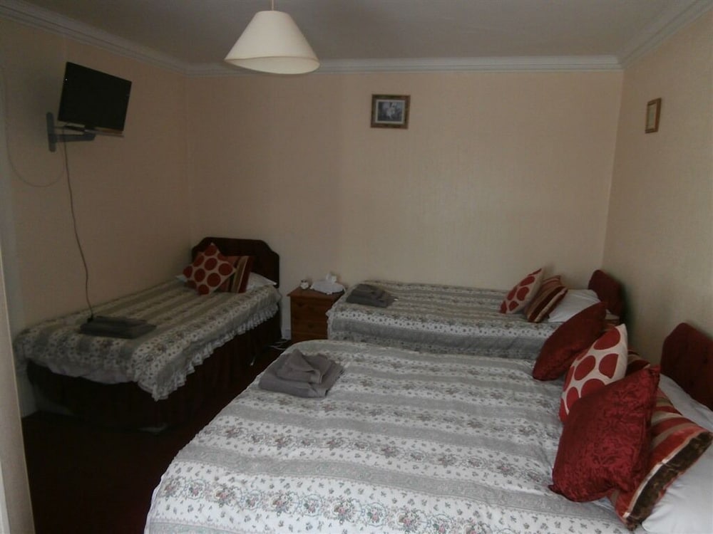 Suite, Ensuite photo 3
