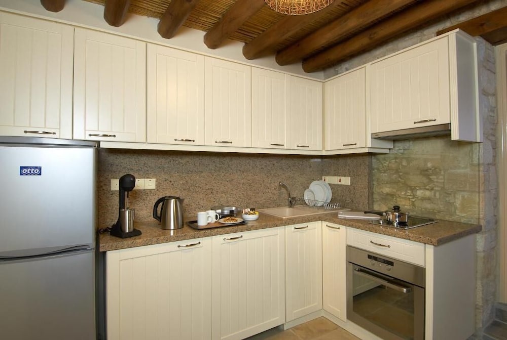 Superior Apartment, 1 Bedroom, 2 Bathrooms (The Makrinari Paraskevou) - Photo 6