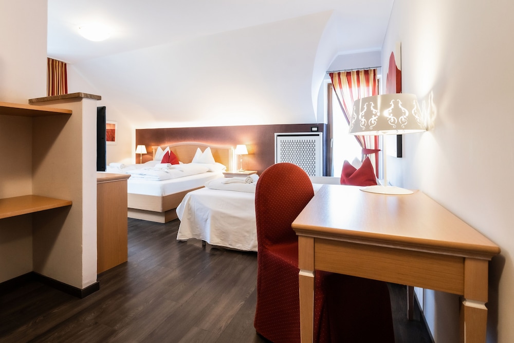 Standard Triple Room, Mountain View photo 2