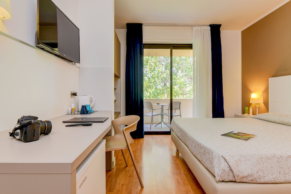 Double Room, 1 Queen Bed - Photo 1