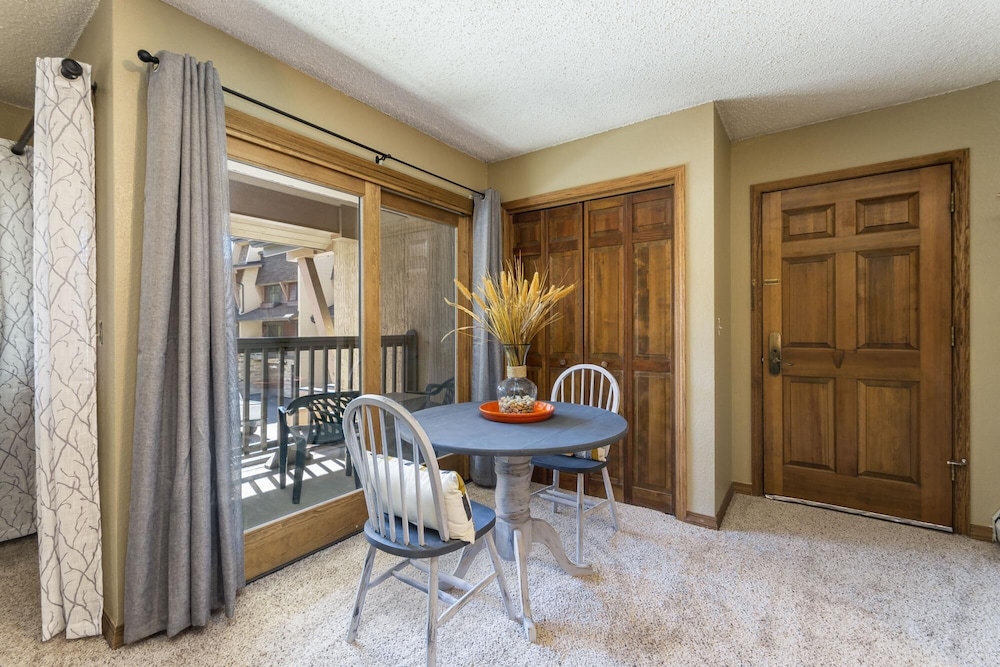 Studio, 1 Bedroom