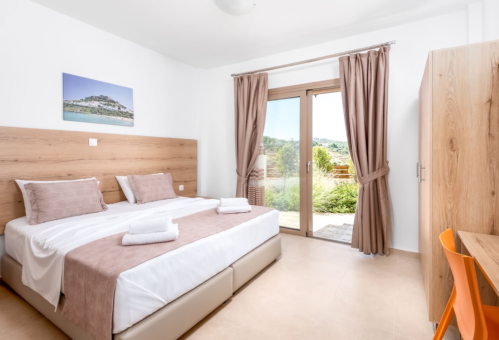 Superior Suite, 3 Bedrooms, Private Pool, Mountain View