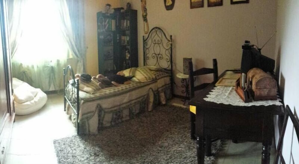 Room, Shared Bathroom