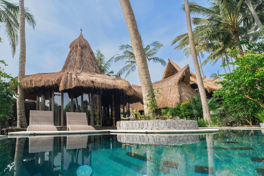 Two Small Oceanfront Villas Owl & Nixie 2BR
