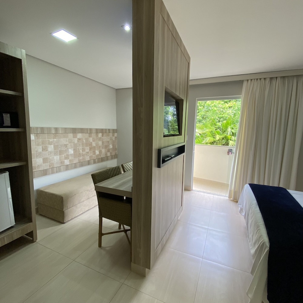 Deluxe Triple Room photo 3
