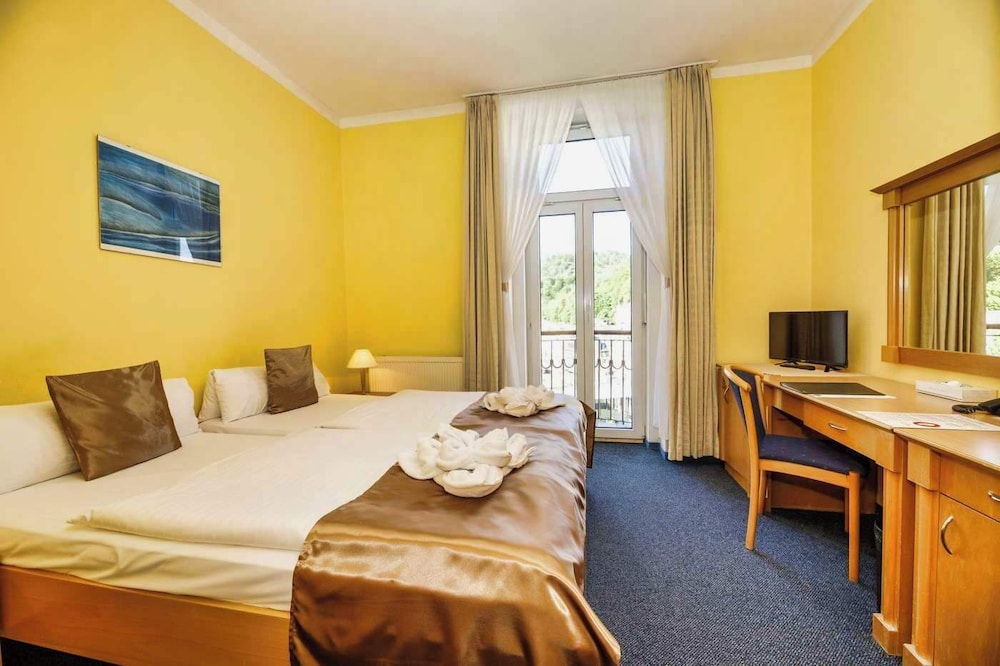 Superior Double Room, Balcony, City View - Photo 3