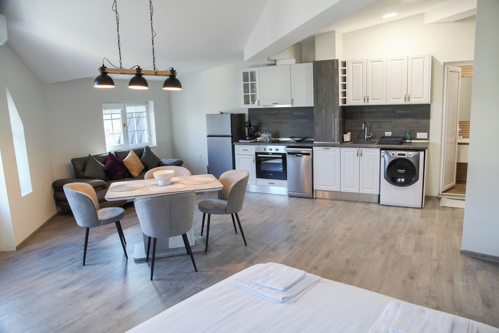 Comfort Apartment, City View