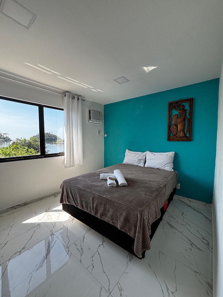 Deluxe Studio Suite, 1 Bedroom, Air conditioning, Beach View photo 2