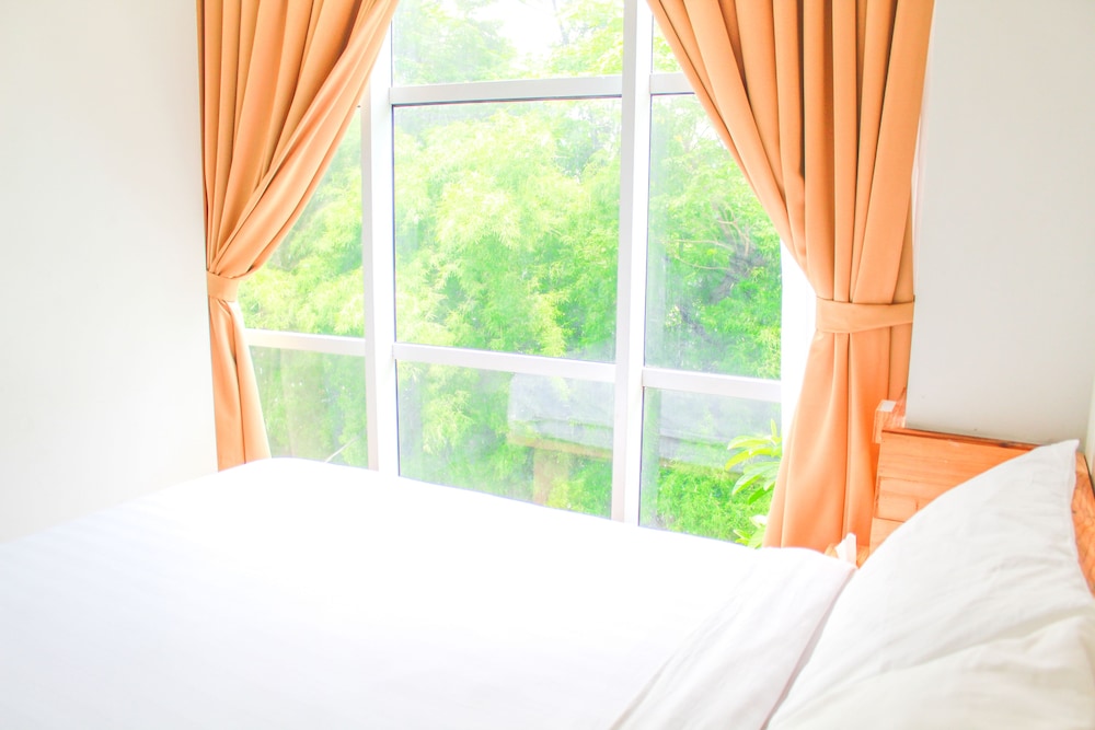 Deluxe Room - Photo 2