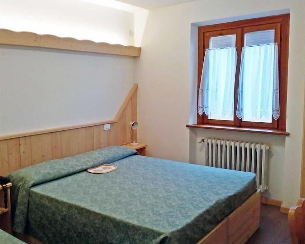 Classic Triple Room - Photo 1