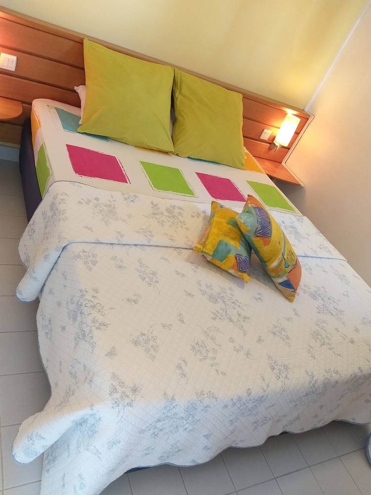 Premium Apartment, Ensuite, Park View ("Luxurius Saintoise")