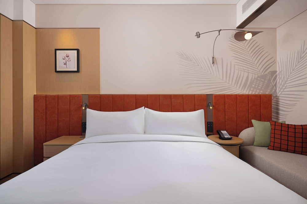 Superior Room, 1 King Bed