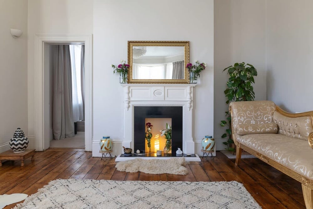 Apartment photo 1