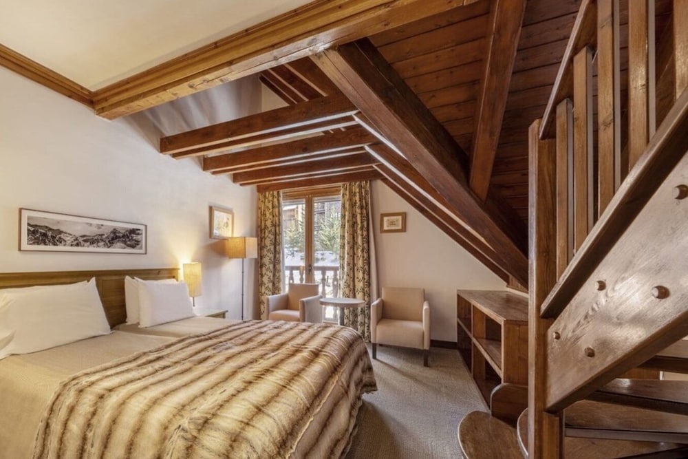 Family Room (Occitania, with View, 4 Adults)